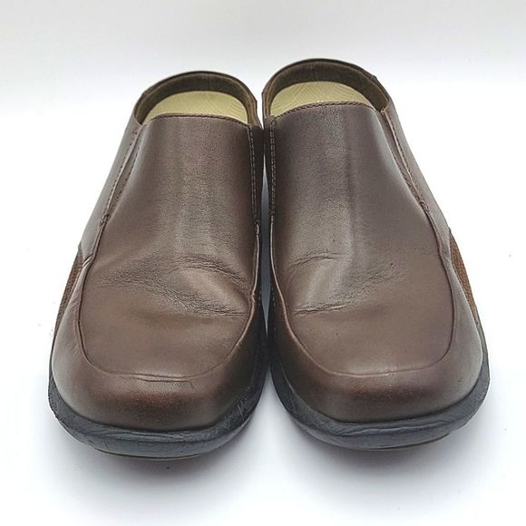 Merrell Mules SIZE 8.5.  S904 - Picture 2 of 6